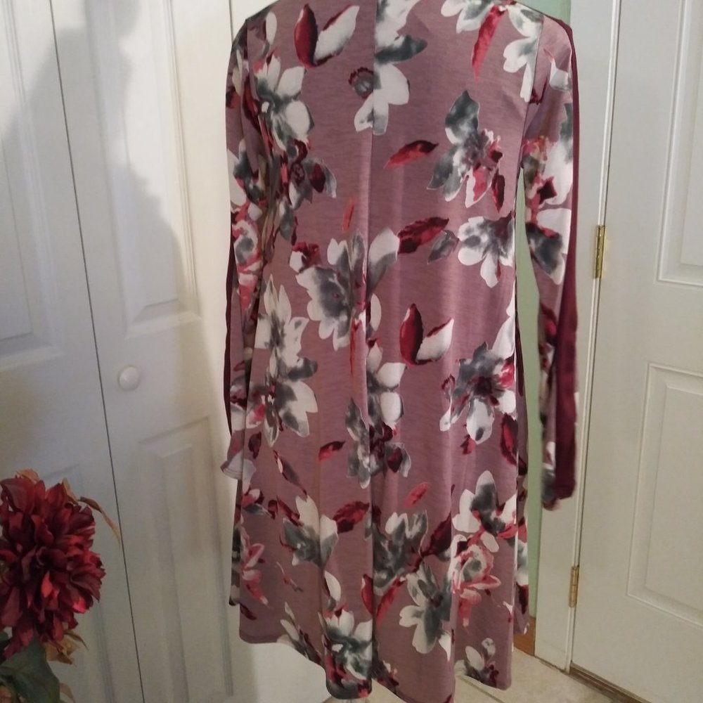 2326 Boutique Size Medium Poly Spandex Women's Tunic Top NWT - Picture 5 of 6